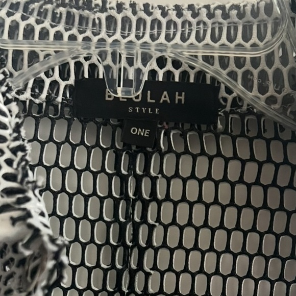 Beulah Fish Net Jacket, New with out Tags, One Size - Picture 3 of 4